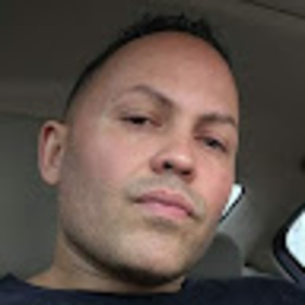 Meet your Posher, Carlos